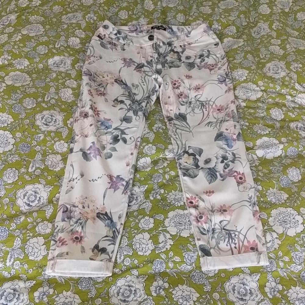NWOT Dear John Floral Print Skinny Crop Jeans